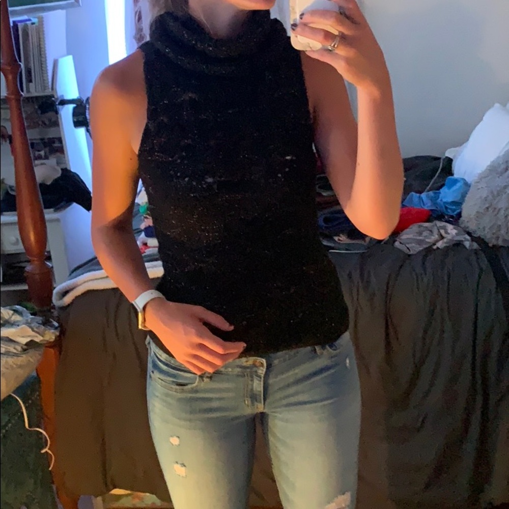Turtle neck sweater tank top